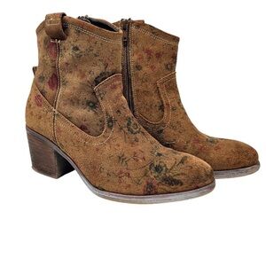 Sundance floral leather cowboy boots